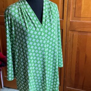 JM Collection Green and White Blouse
